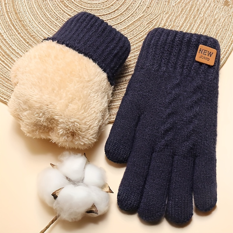 

1/2 Pair Thickened Double Layer Knitted Gloves, Velvet Cold Protection And Gloves, Solid Screen Gloves, Short Elastic Gloves For Winter