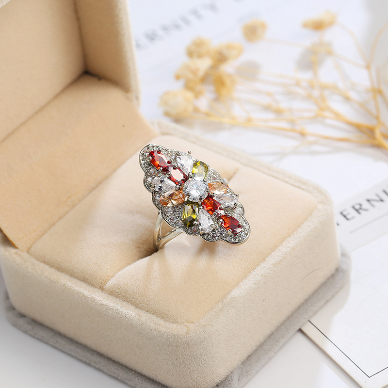 Men's Classic Floral Design Engagement Ring, Personalized Style