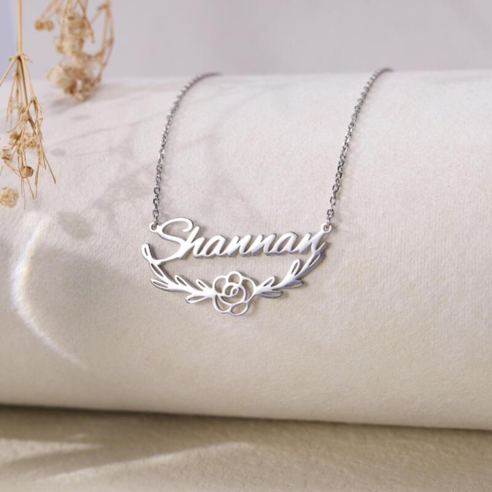 Custom Rose Name Pendant Necklace — Personalized Gift