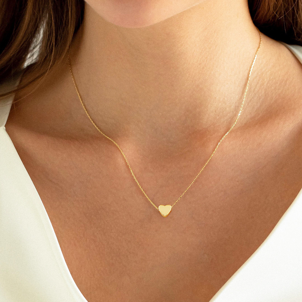 Image of A Stainless Steel 18k Gold Plated Silvery Heart Pendant Collarbone Chain, A Women's Valentine's Day Jewelry Gift, Fashionable Necklace