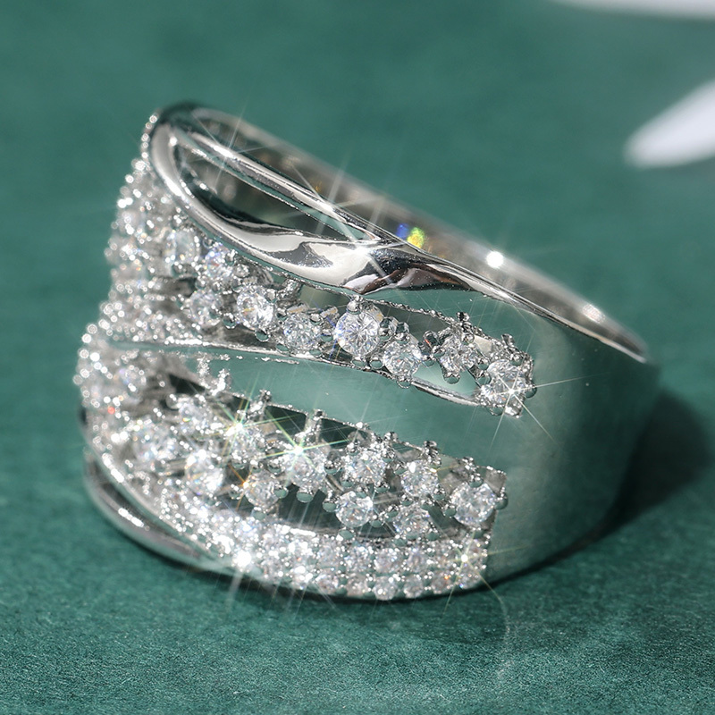 Women's Fashion Wave Design Wide Face Ring, Bright Synthetic CZ