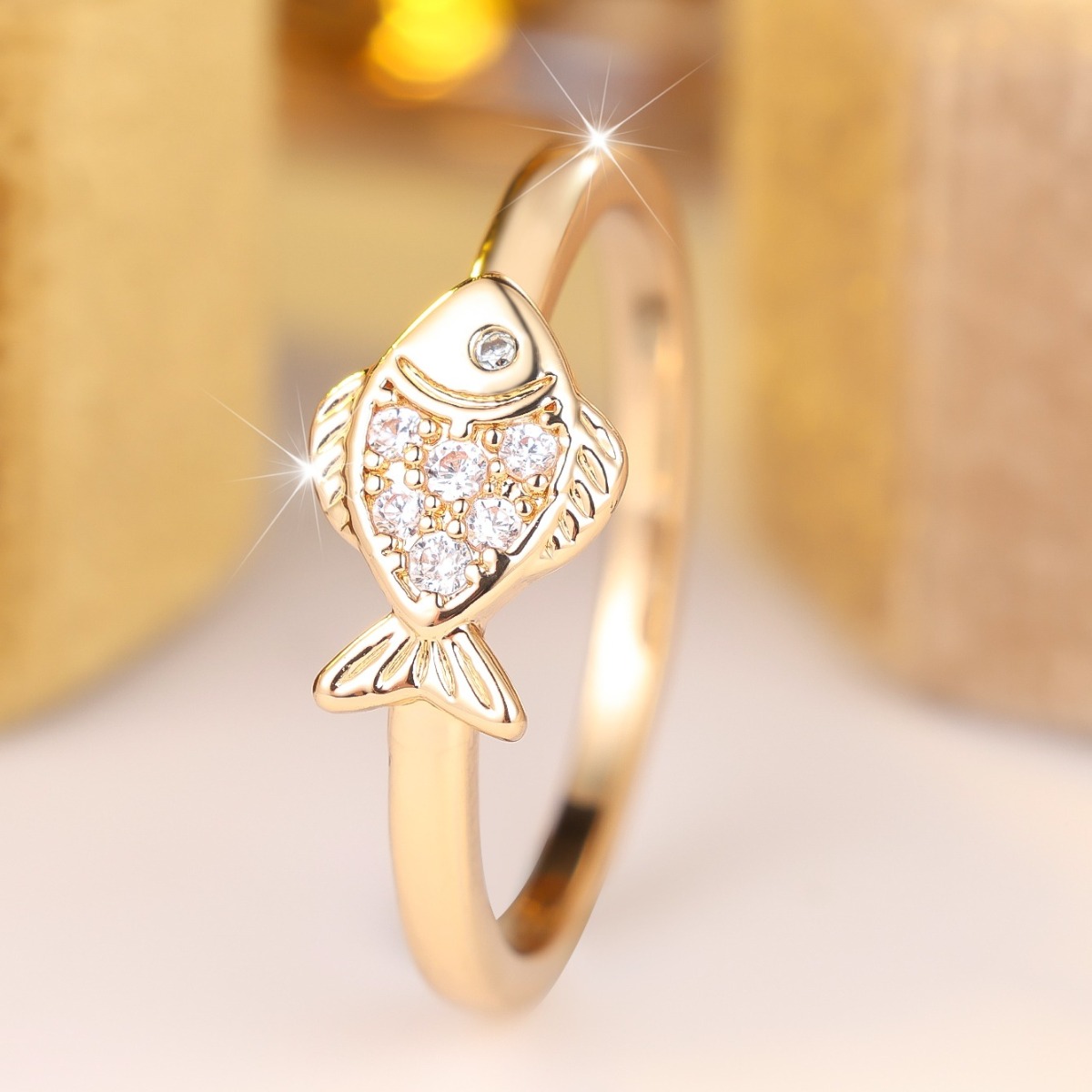 Men's Elegant Polished Fish-Shaped Synthetic Zircon Ring