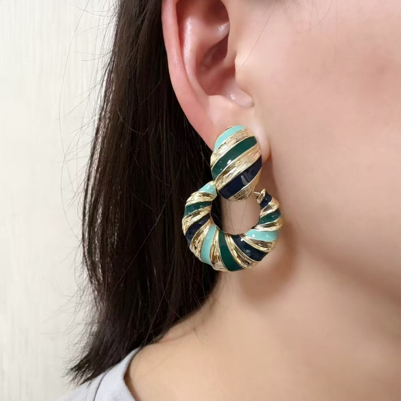 Women's Retro Multicolor Enamel Statement Drop Earrings, Trendy