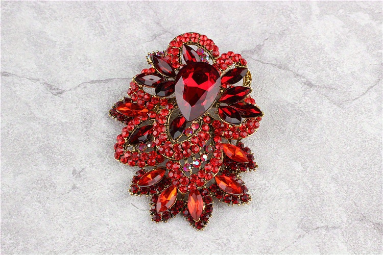   hashamatli broshli pin porlo'vchi butik aksessuari ayollar uchun yangilik kiyim va zargarlik kechalar va banketlar sovg'a g'oyasi tafsilotlar 2