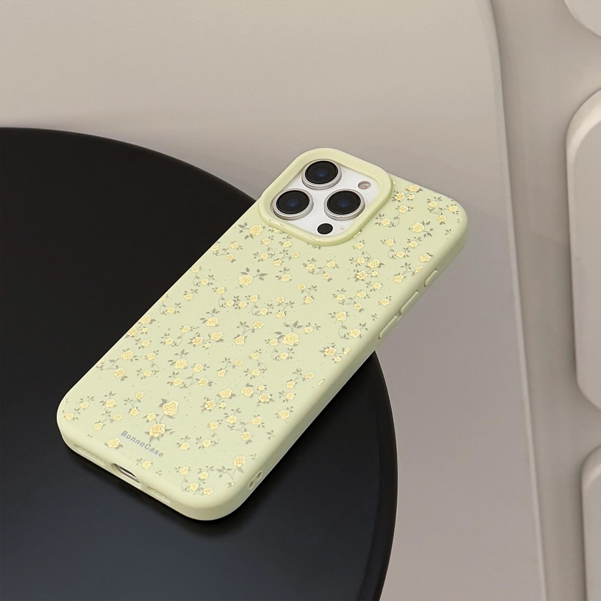 Yellow Small Floral Pattern Suitable for Apple 16 Mobile Phone Case 15pro Max Fresh iPhone 14 Temperament 13 Frosted Soft Shell 11