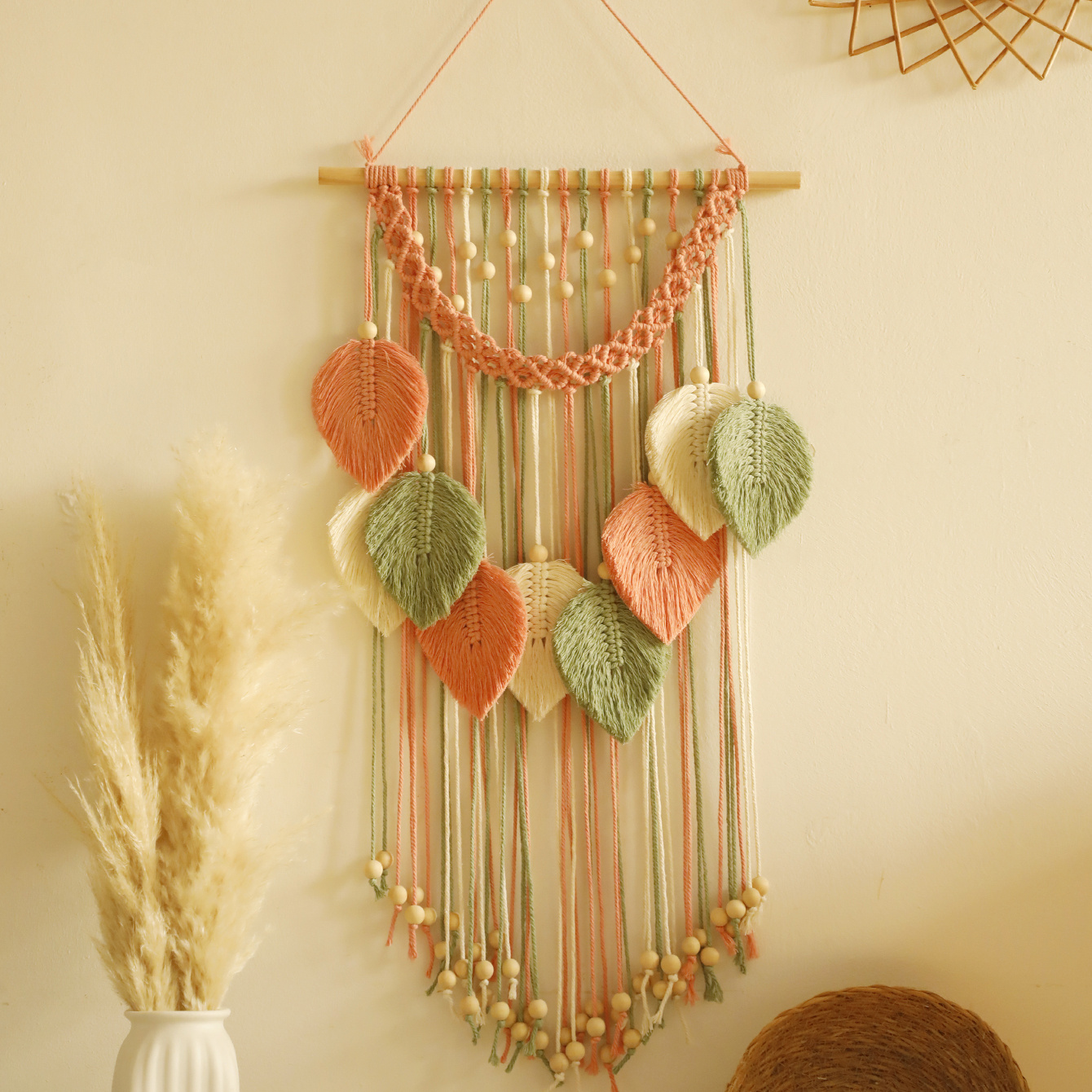 Grote groene macramé-muurdecoratie: boho-huisdecoratie