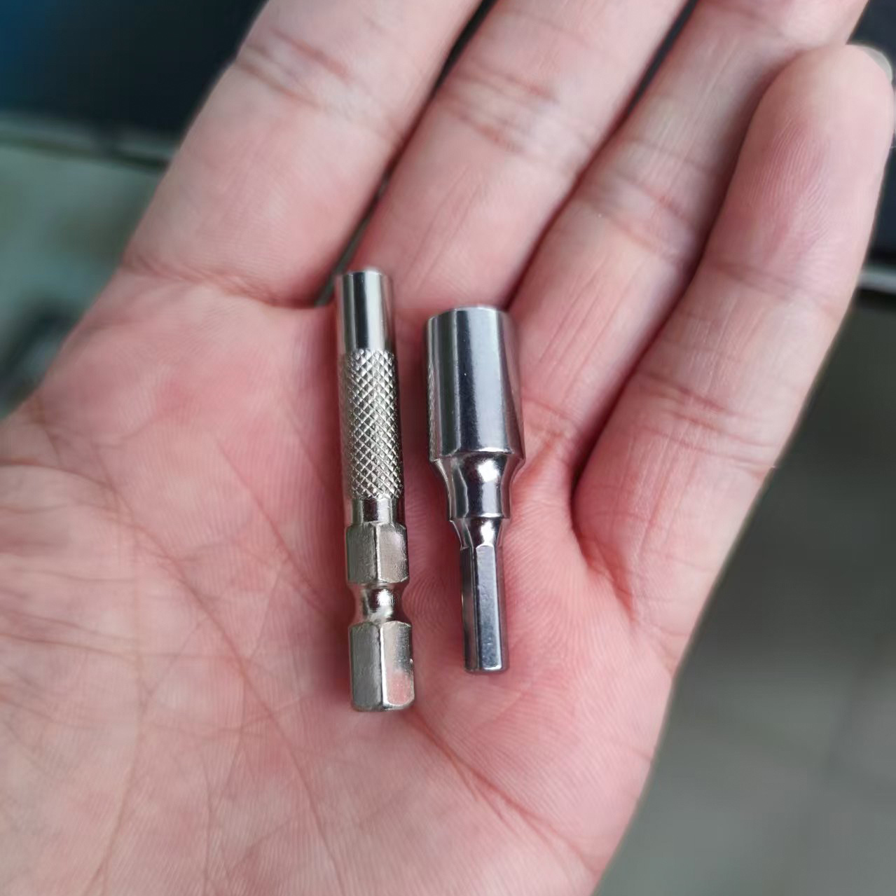 Image of Set Of 2 Adapters For 4mm To 6. Hex Sockets, Including Drill Bits And Extension Screwdriver Connectors For 4mm To 6. And 6. To 4mm