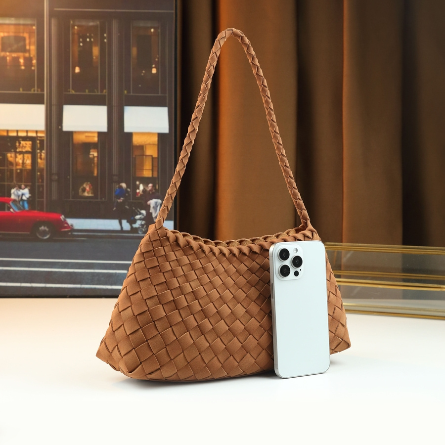 Mindia Handbag carried by hand