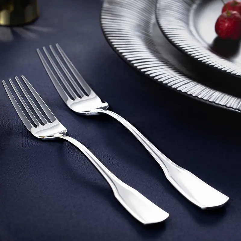20pcs stainless steel silverware set 1810 flatware cutlery dishwasher safe varnished tableware for use forks knives spoons and chopsticks restaurant tableware elegant tableware durable cutlery Product details 3