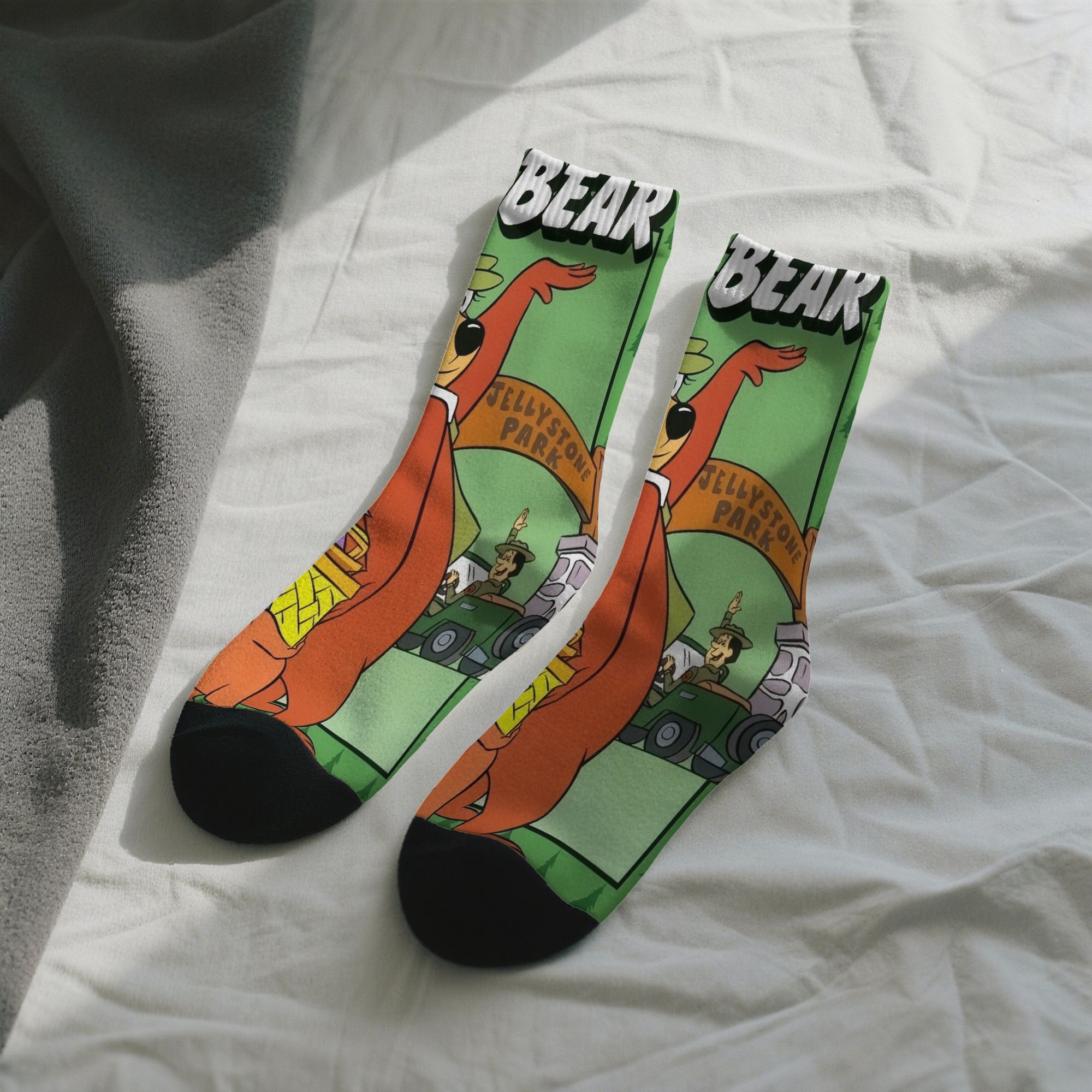 TEMU Bear & Retro Socks - Vibrant Bear Carrying Picnic Basket Print Mid-calf Socks Suitable For &, Nostalgic, Themed Parties, Casual Attire (hand