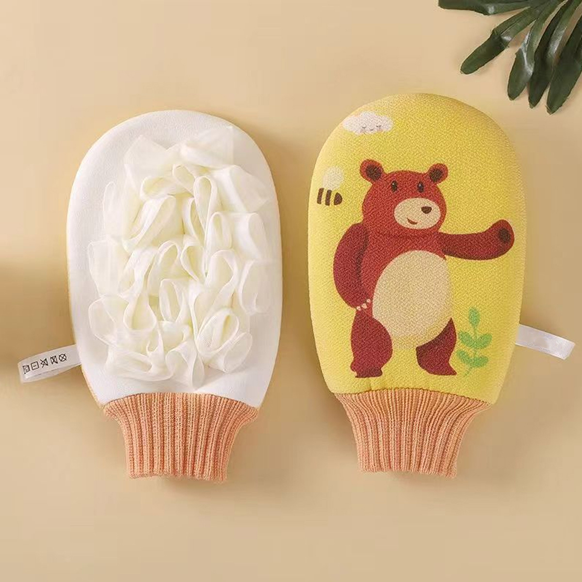 TEMU 1pc Cartoon Gloves Bath Ball, Double-sided Use, Rubbing, Lathering Rich, Bathroom Products