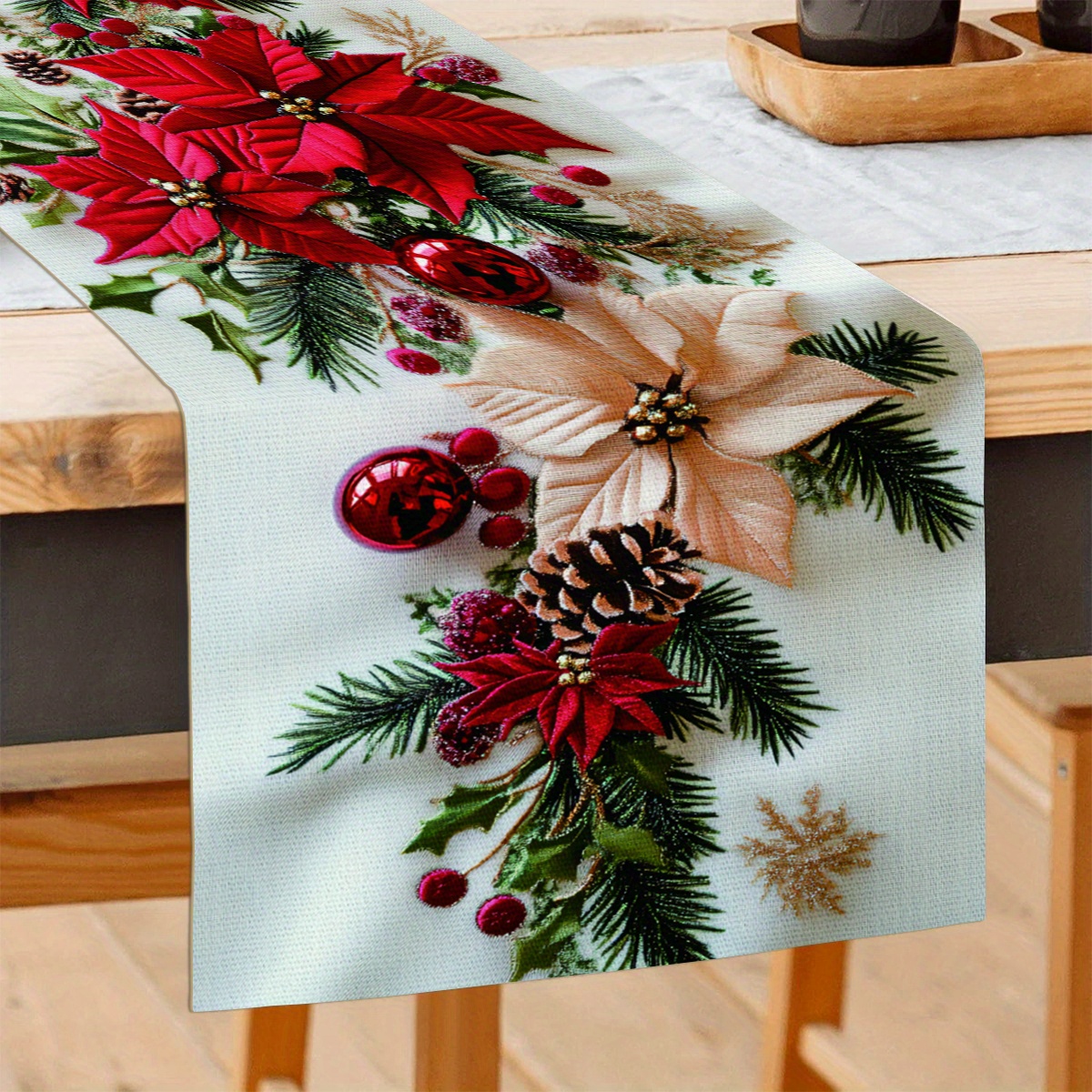 TEMU Червен Платно за Маса с Цветя за Свети Валентин - Празничен Принт с Венец, Полиестер, Перфектен за Домашен Декор и Подаръци за Нова Година