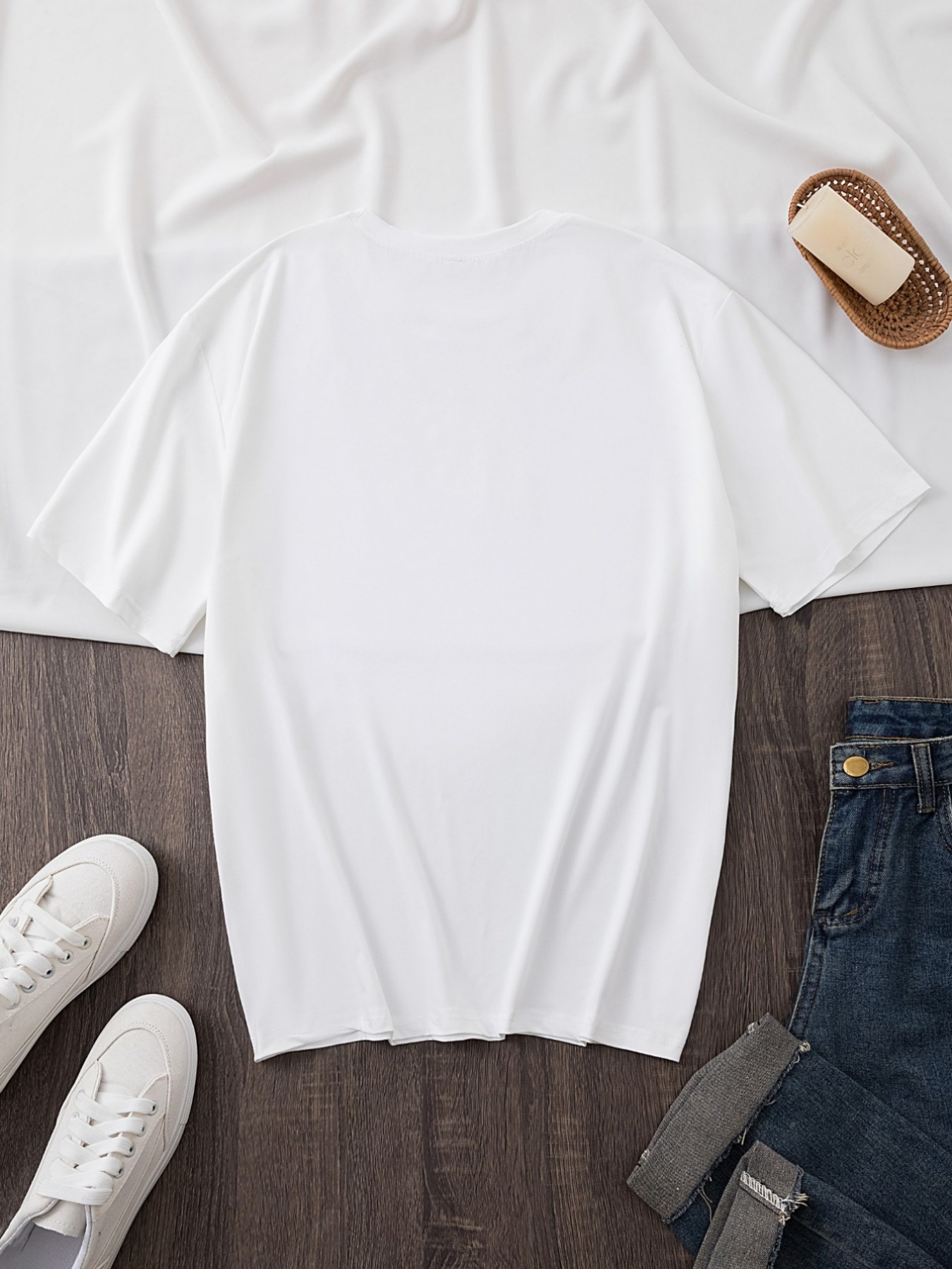 Letter print t-shirt, short sleeve crew neck casual top, Women's clothing