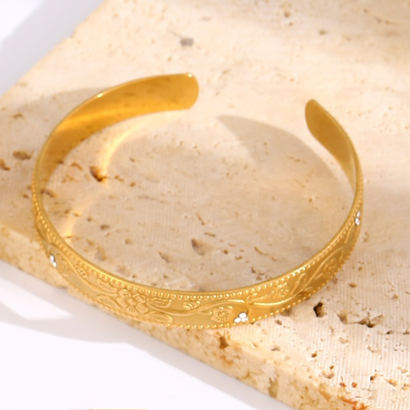Women's High-end Stainless Steel Simple Pattern Open Bangle Bracelet
