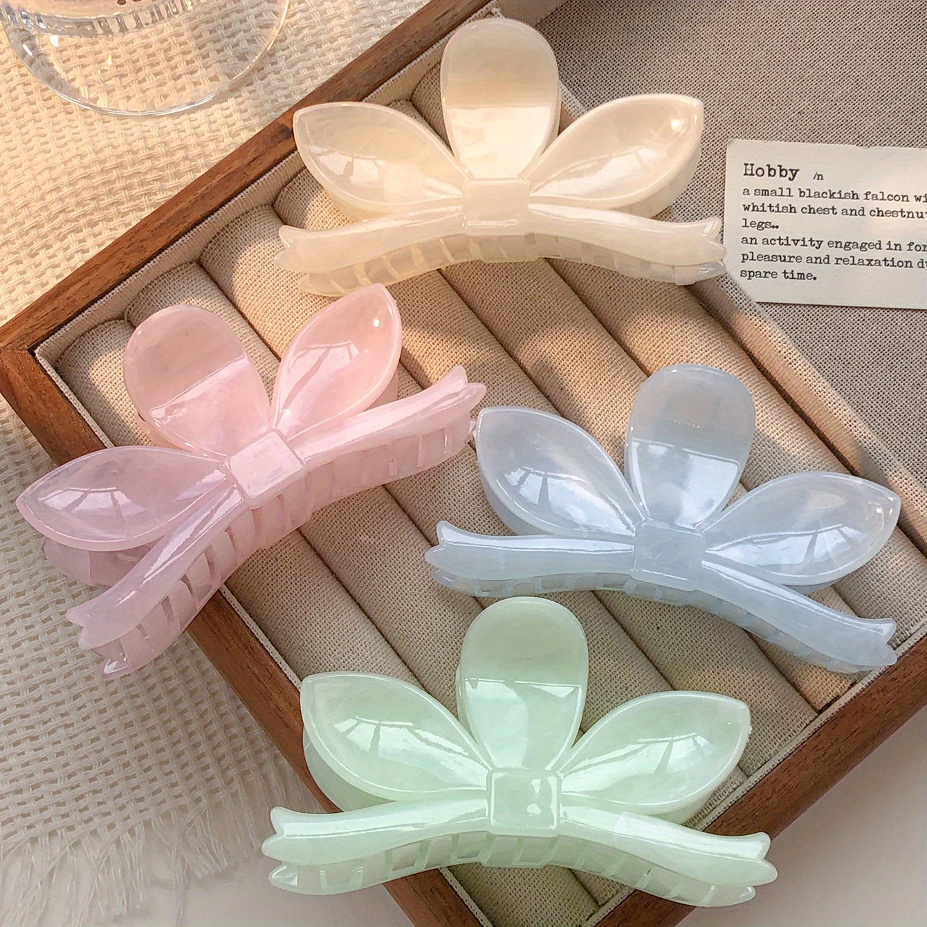 E-shop 4 Stück Gelee-Farben Haarklammern mit 3 Blumen, Elegante Hochsteckfrisuren für Damen – Ideal für den , Shopping und Urlaub