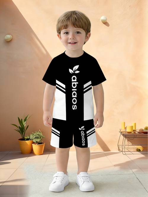 summer outdoor sports outfit soft breathable and comfortable boys short sleeve round neck t shirt and shorts set very suitable for children to wear outdoor travel 2pcs set boys short sleeve and shorts outfit casual and fashionable style