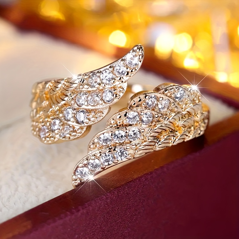 Women's Luxurious Wing Open Ring with Synthetic Zirconia