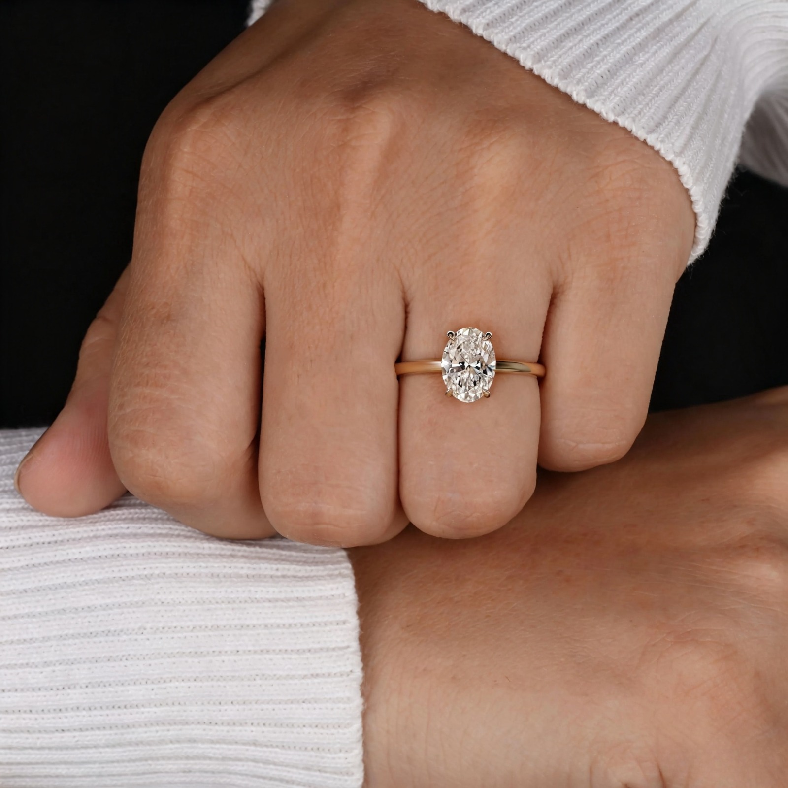 1.4/1.7/2.2G Oval Cut White Synthetic Moissanite Golden Ring, 925 Silver
