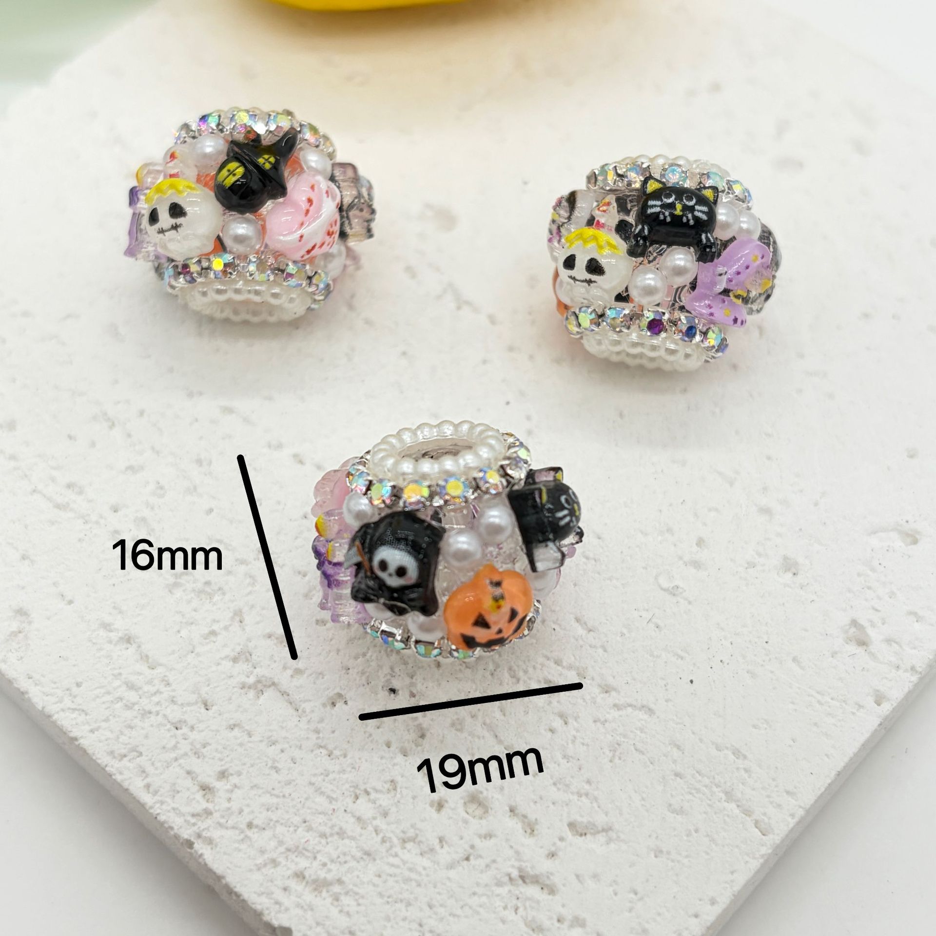 TEMU 5pcs Halloween Drilled Chain Pumpkin Black Cat Loose Beads Bead Pen Phone Chain Key Chain Jewelry Additions