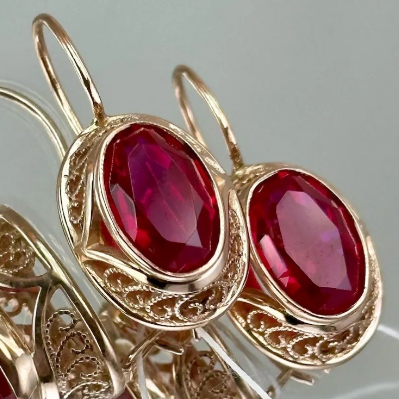 TEMU -style Golden Earrings Featuring Red Synthetic Zirconia, A Perfect Gift For Her