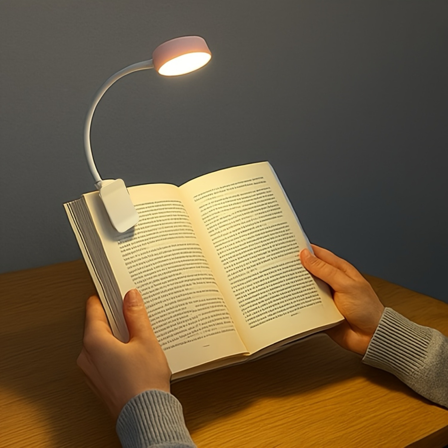 1 adjustable reading light with 3 color     ideal for   reading soft led light protects eyes battery powered suitable for home or office use portable reading lamp with adjustable brightness and button control essential