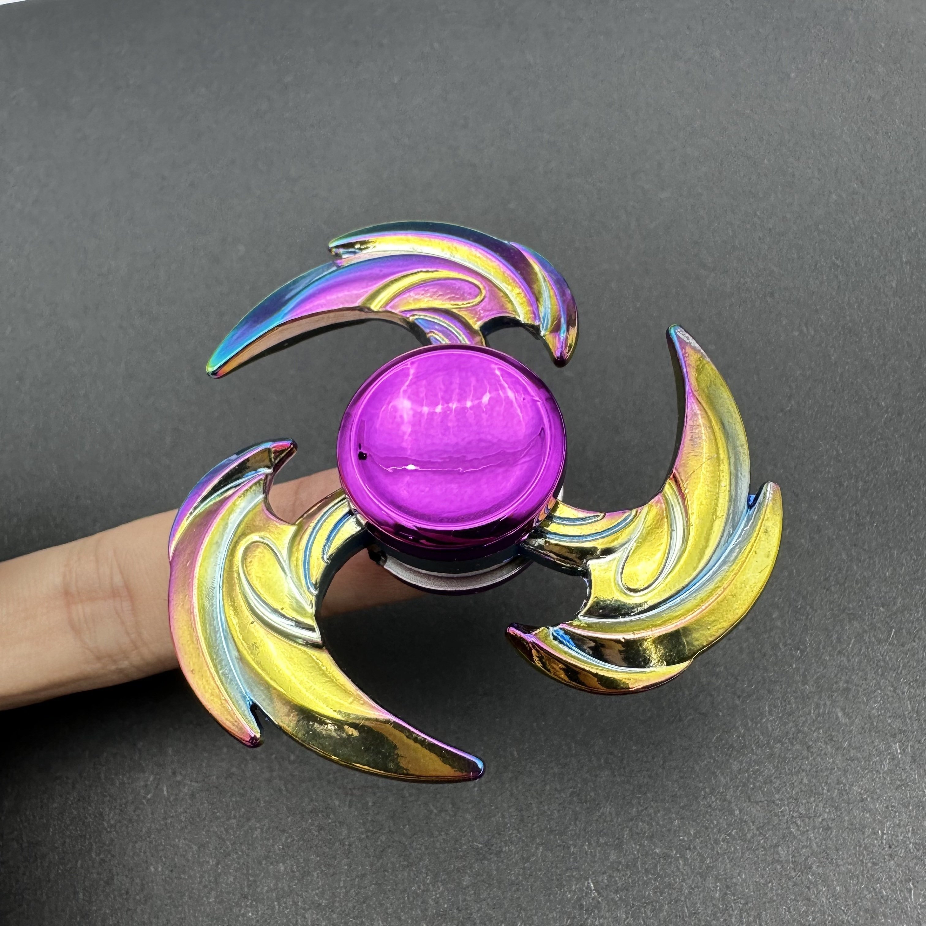 

Long- Fidget Spinner - Unique Desk Toy With Colors, Perfect Gift For Christmas & Birthdays, Gyro, Fingertip, Novelty