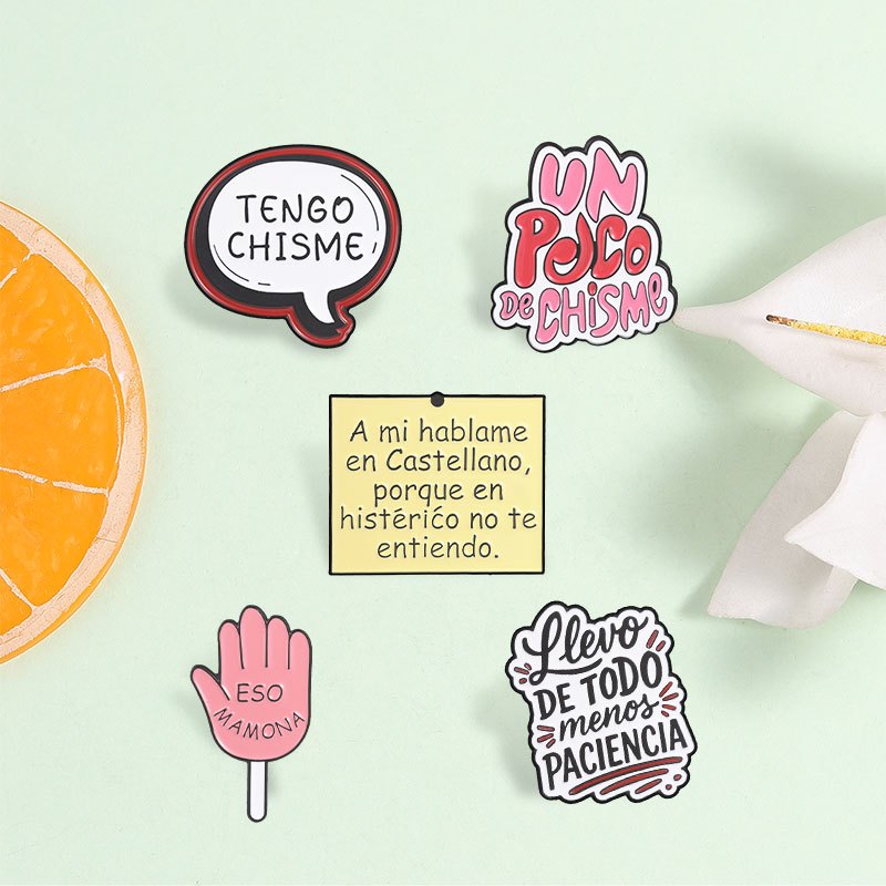 TEMU Set de broches acrílicos planos 2D de 5 piezas con citas humorísticas en español, ideal para chaquetas, mochilas, bolsos, colección de insignias