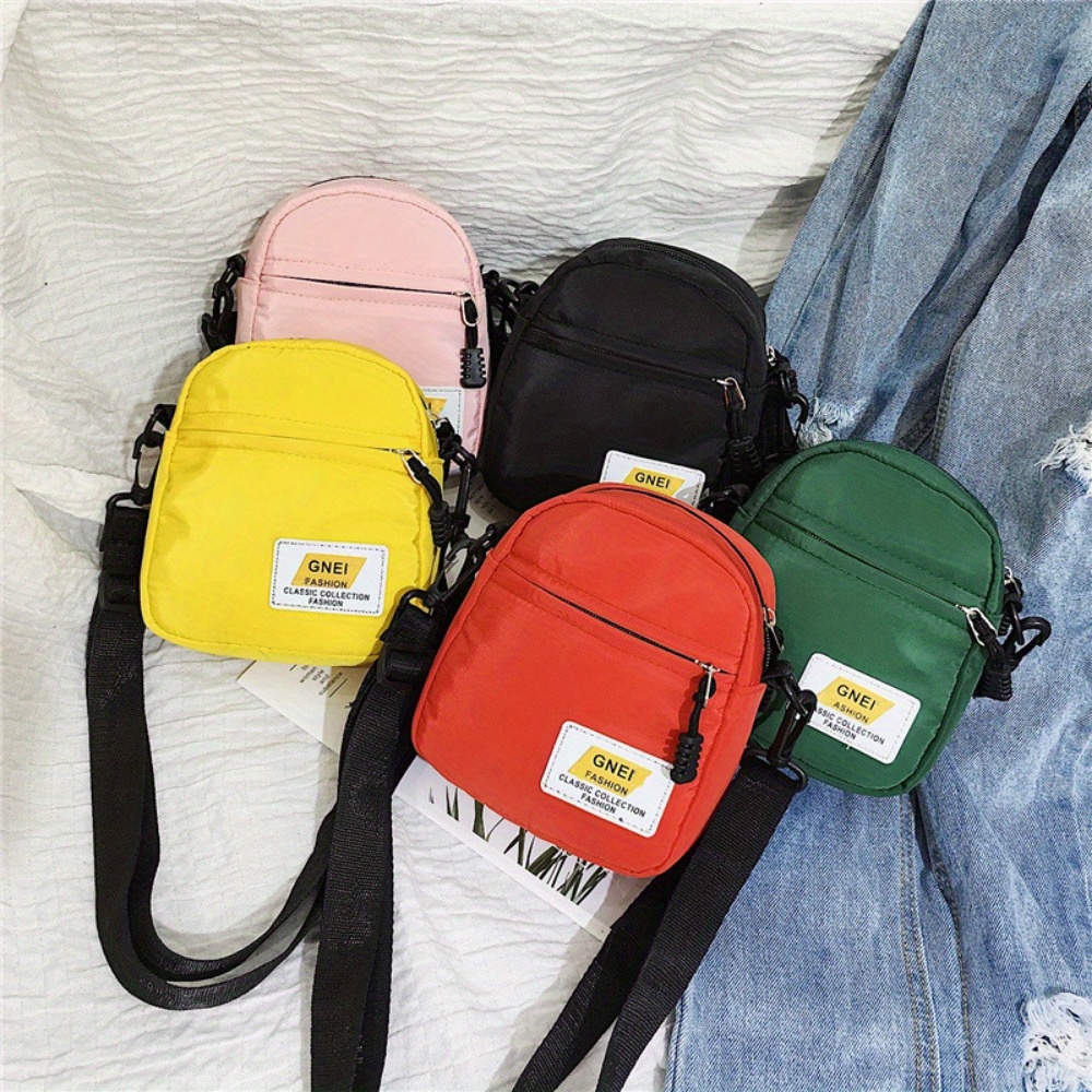 

Chic Mini Nylon Crossbody Bag For Women - Lightweight, Adjustable Strap, Zip Closure, Daily & Phone Storage