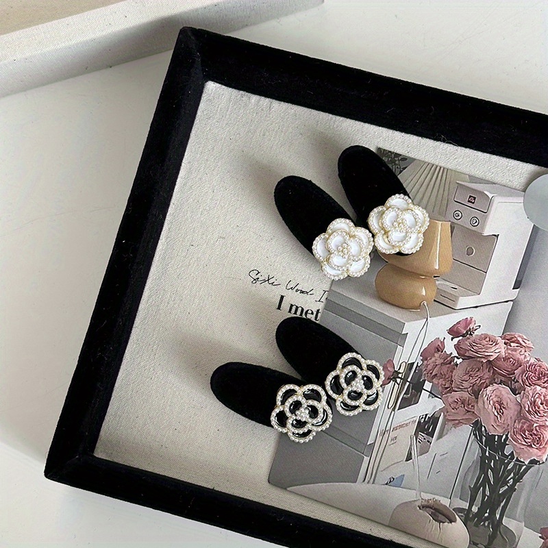 TEMU French Vintage Camellia Velvet Hairpin Set (4pcs), A For Women. Exquisite Hairpins Are Designed To Be Petite And Elegant, Making Them Styling