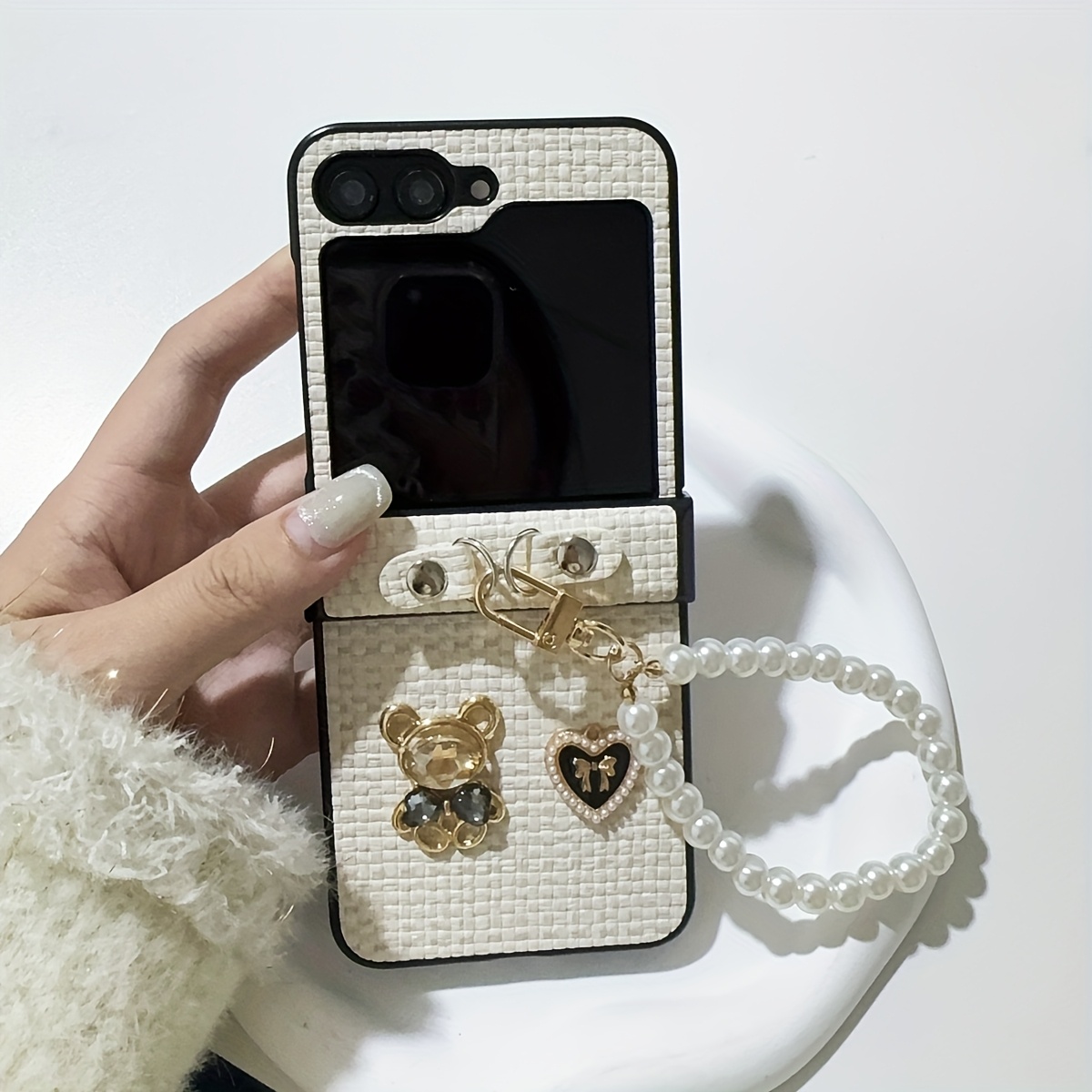 TEMU Phone Case: Fashionable Woven Pattern Bear And Heart Folding Screen Phone Case With Pearl Chain, Suitable For /z Flip4///z , Drop-proof Phone