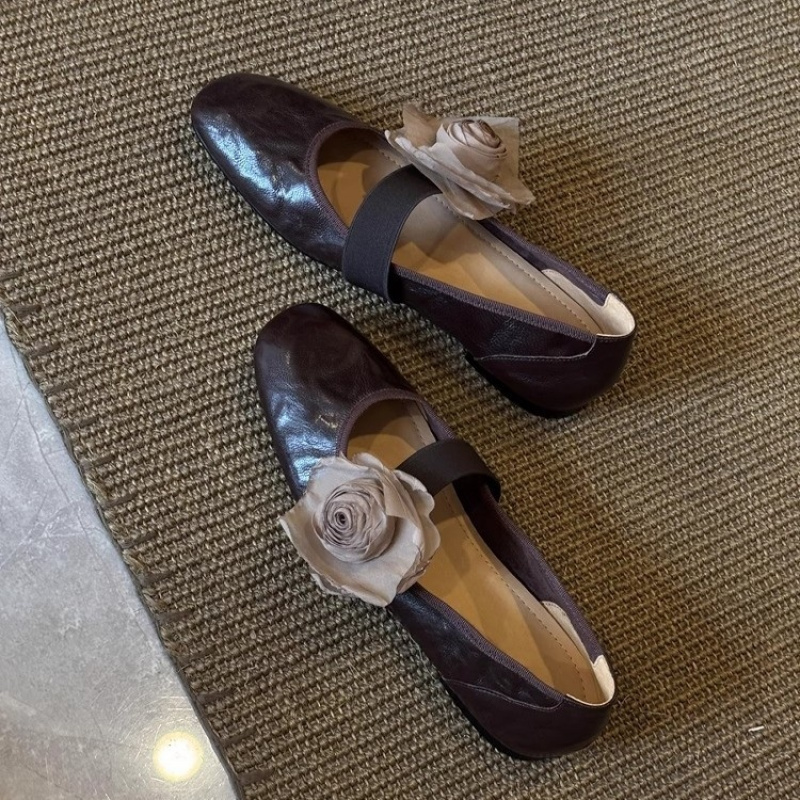 Image of European And American Flat Flower Low-cut Shoes For Women, Style, Versatile Mary Jane Shoes For Women Suitable For Occasions, Women Shoes