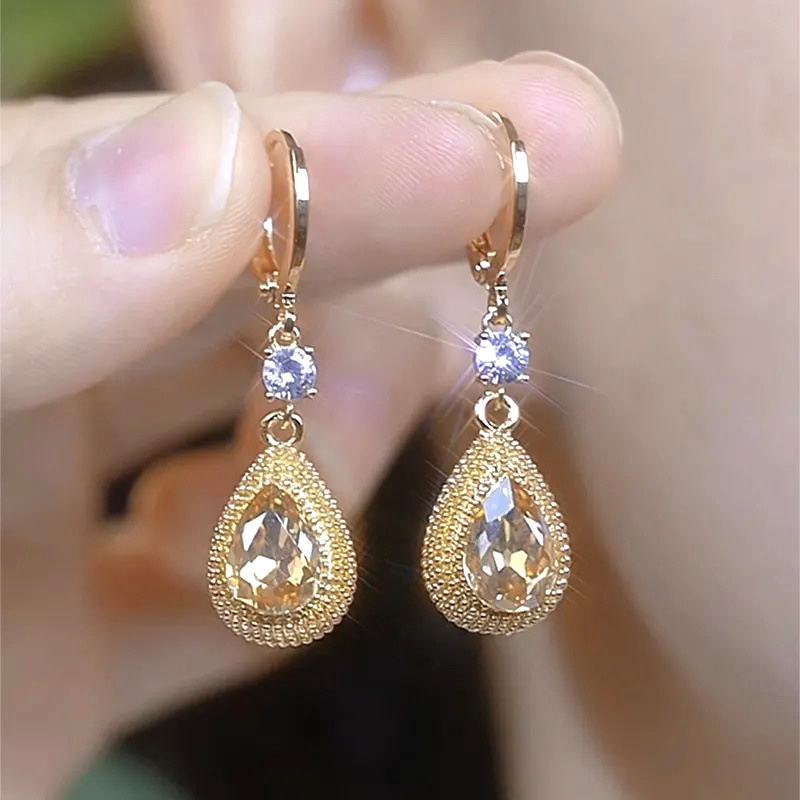 TEMU Brillosos Pendientes Nuevos y Elegantes, Regalos de para Familiares y - Joyería Versátil para Navidad y