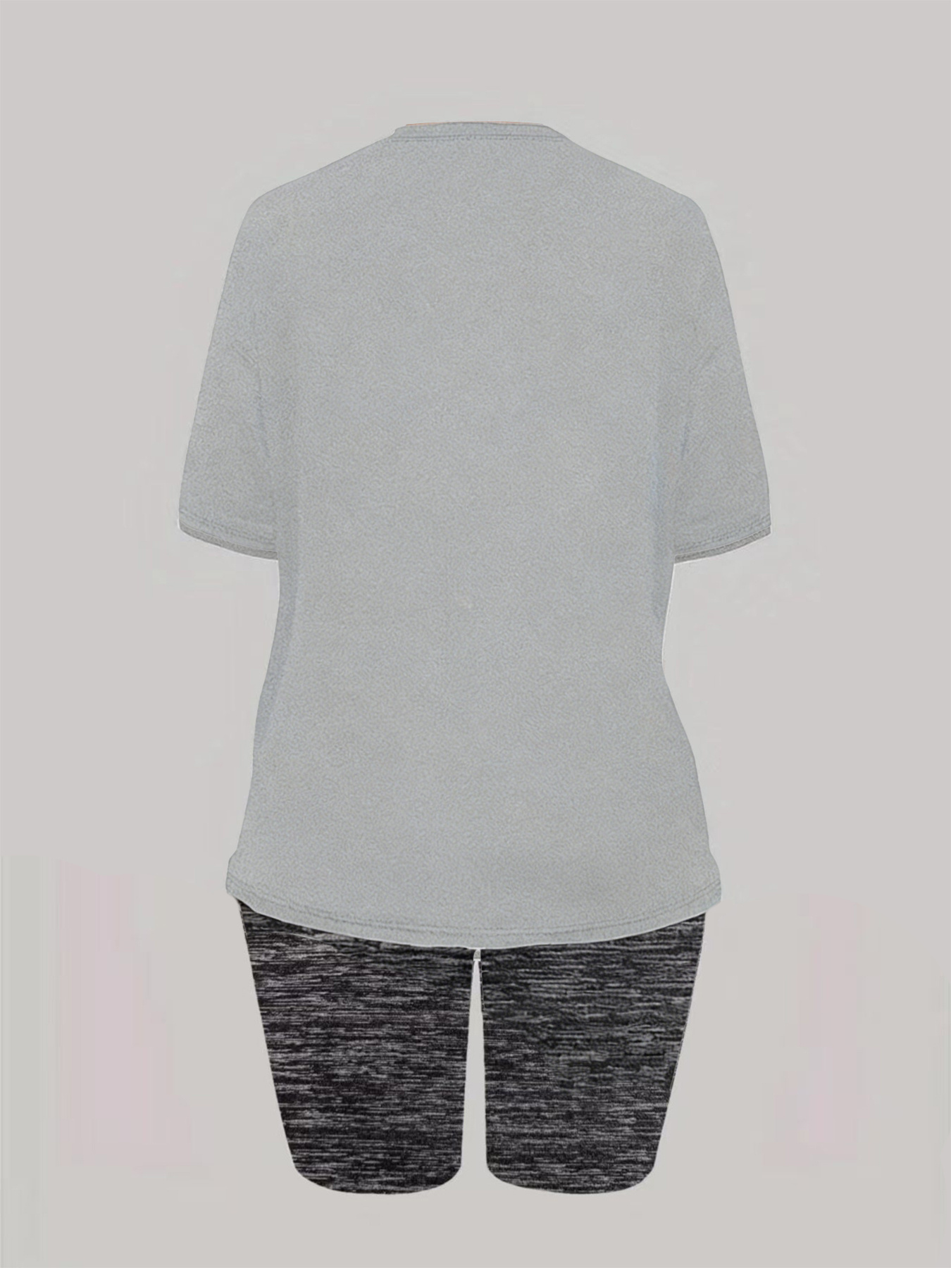 Ensemble Streetwear Femme Papillons Nouvel ensemble streetwear décontracté 2026 pour femme : Haut à manches courtes et short avec poches, imprimé essaim de papillons rose et noir, facile à assortir pour les sorties quotidiennes, ensemble confortable pour l