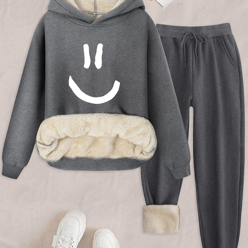 

Casual Women's Outfit With A Hooded Sweatshirt Featuring Graphic Prints, With Lamb Fleece Pants.