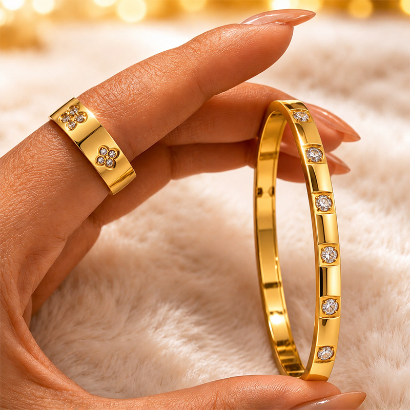 Segmented Slim Bangle & Four Flower Wide Ring Set, Glossy Finish