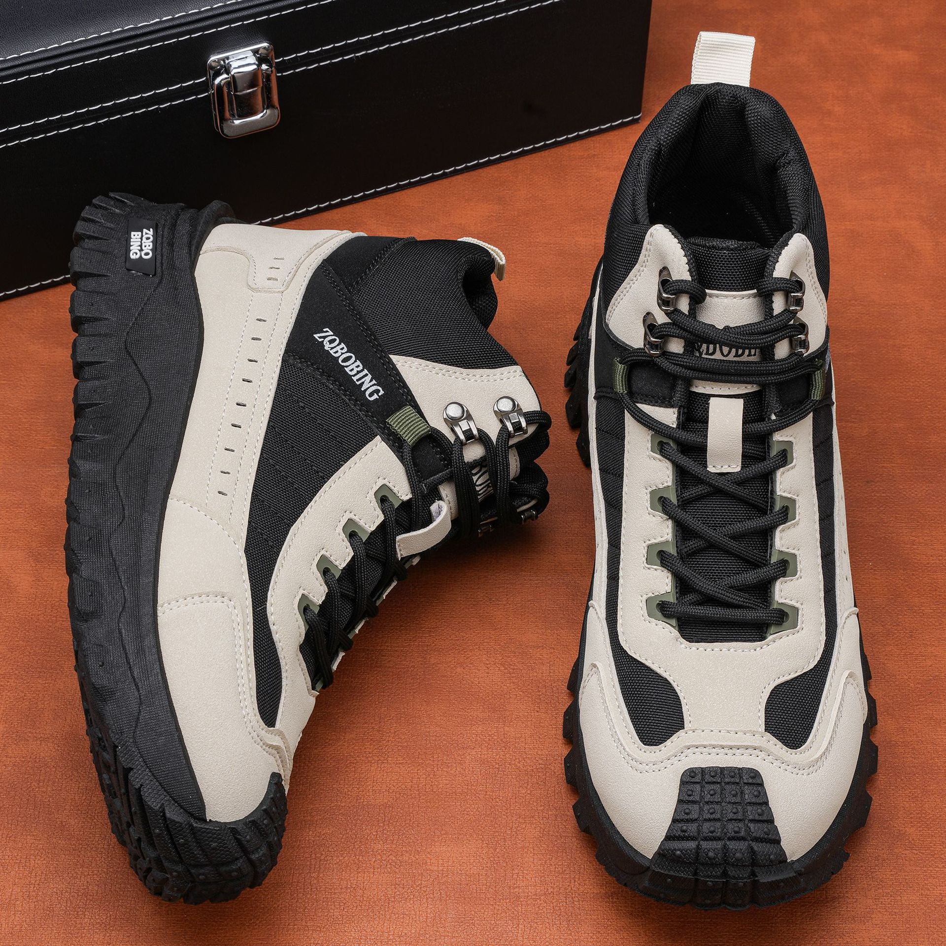 Unisex High-Top Hiking Boots for Winter Trekking
