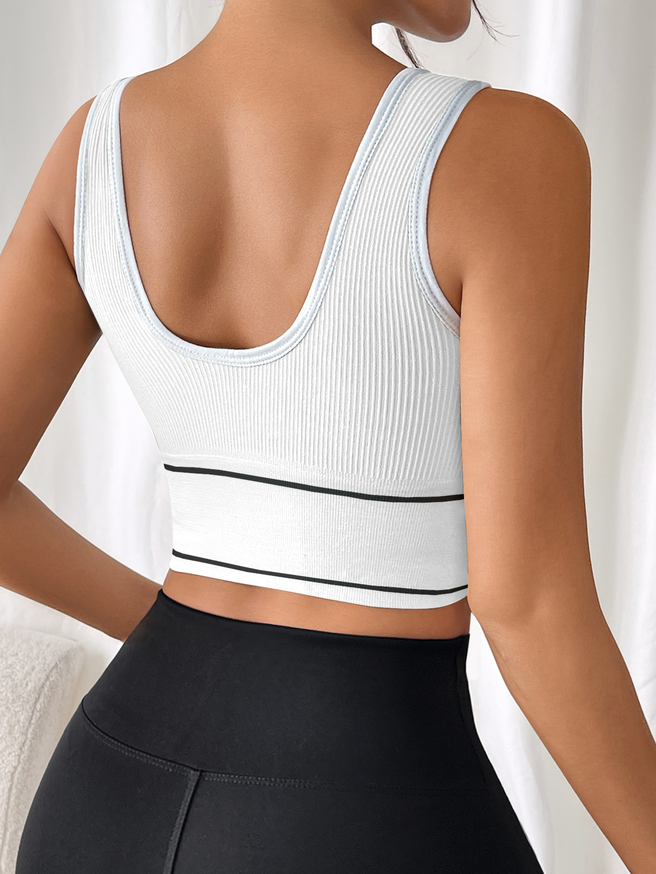 DanShen Women's High-Support Sports Bra - Wireless, Padded, Stretchy Nylon Blend for Yoga & Running, Mint Green Ribbed Design with White Logo, Machine Washable