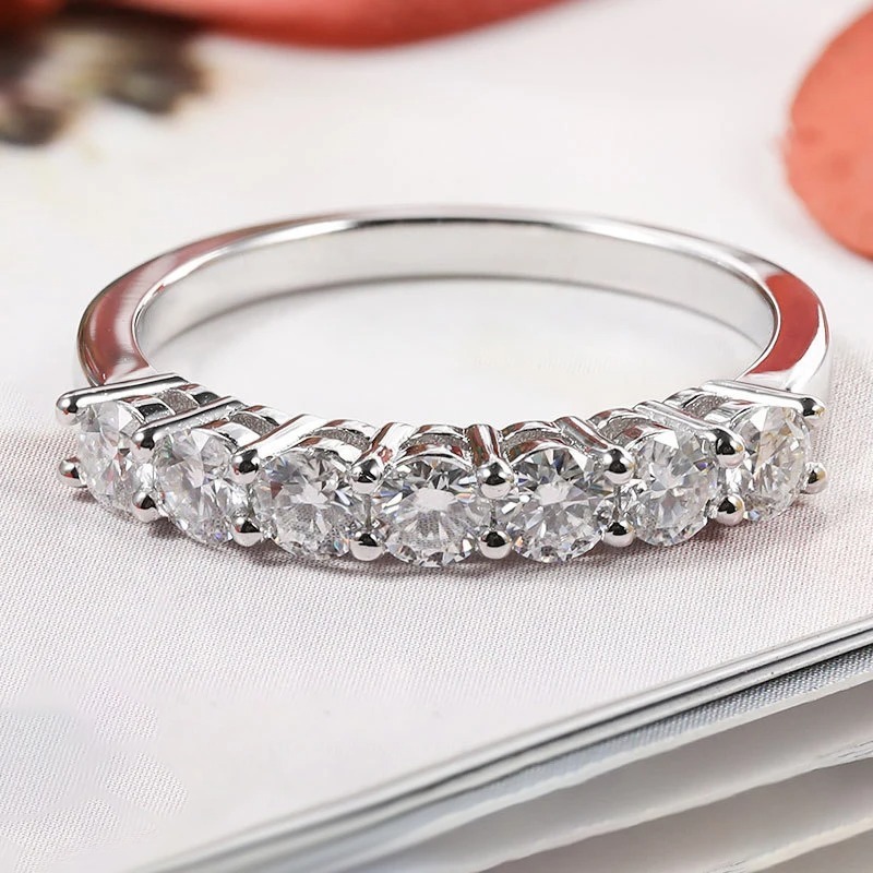 Elegant Moissanite Ring in 925 Silver, Ideal for Weddings