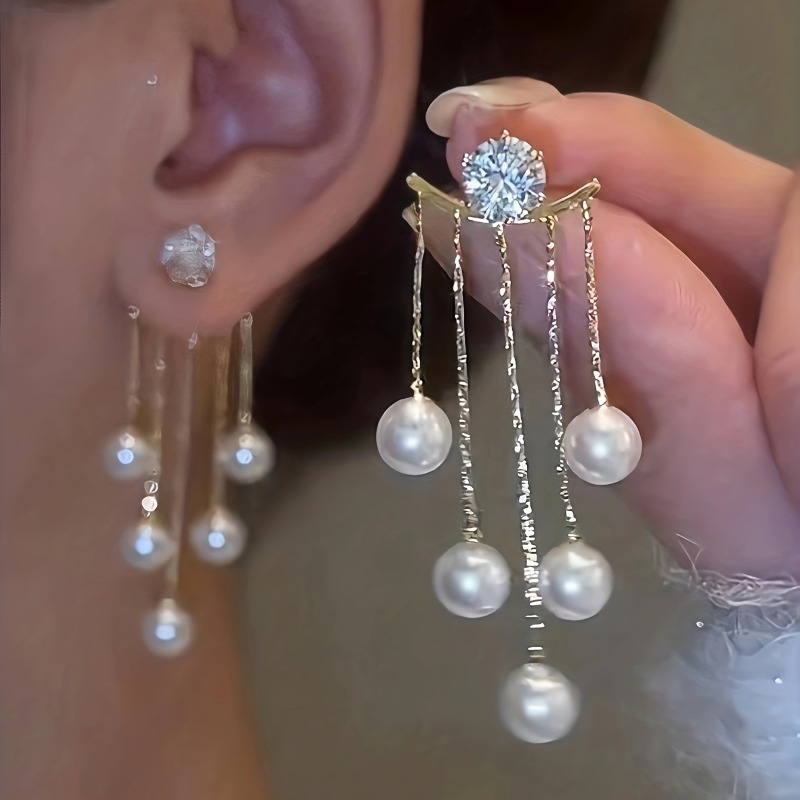 

A Pair Of Stylish Vintage Pearl Zircon Decorated Pendant Earrings With Elegant Banquet Earrings