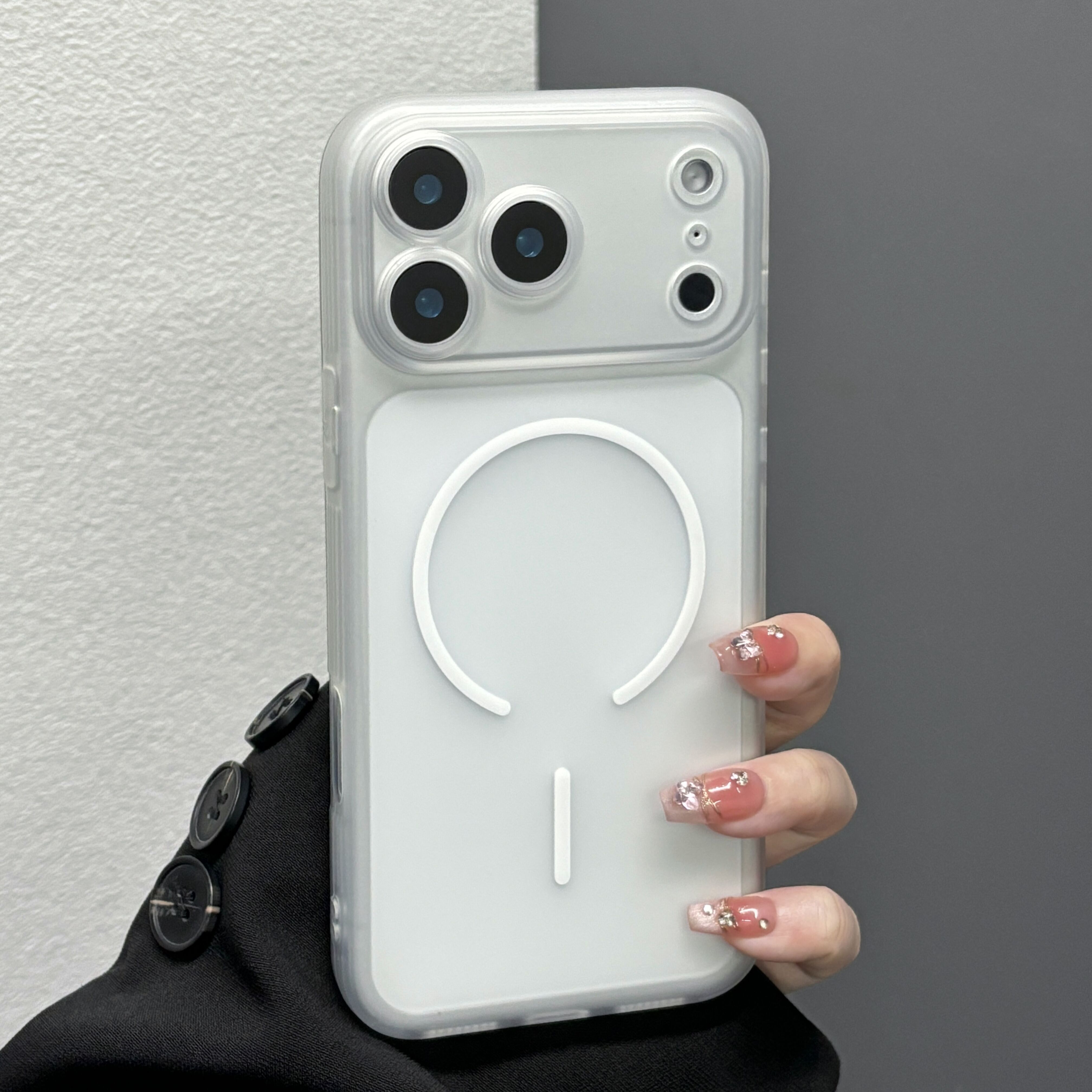 TEMU Coque de téléphone : Étui souple transparent de glace avec aimant, compatible avec Apple iPhone 17 Pro/iPhone 17 Pro Max, nouvelle coque de pour
