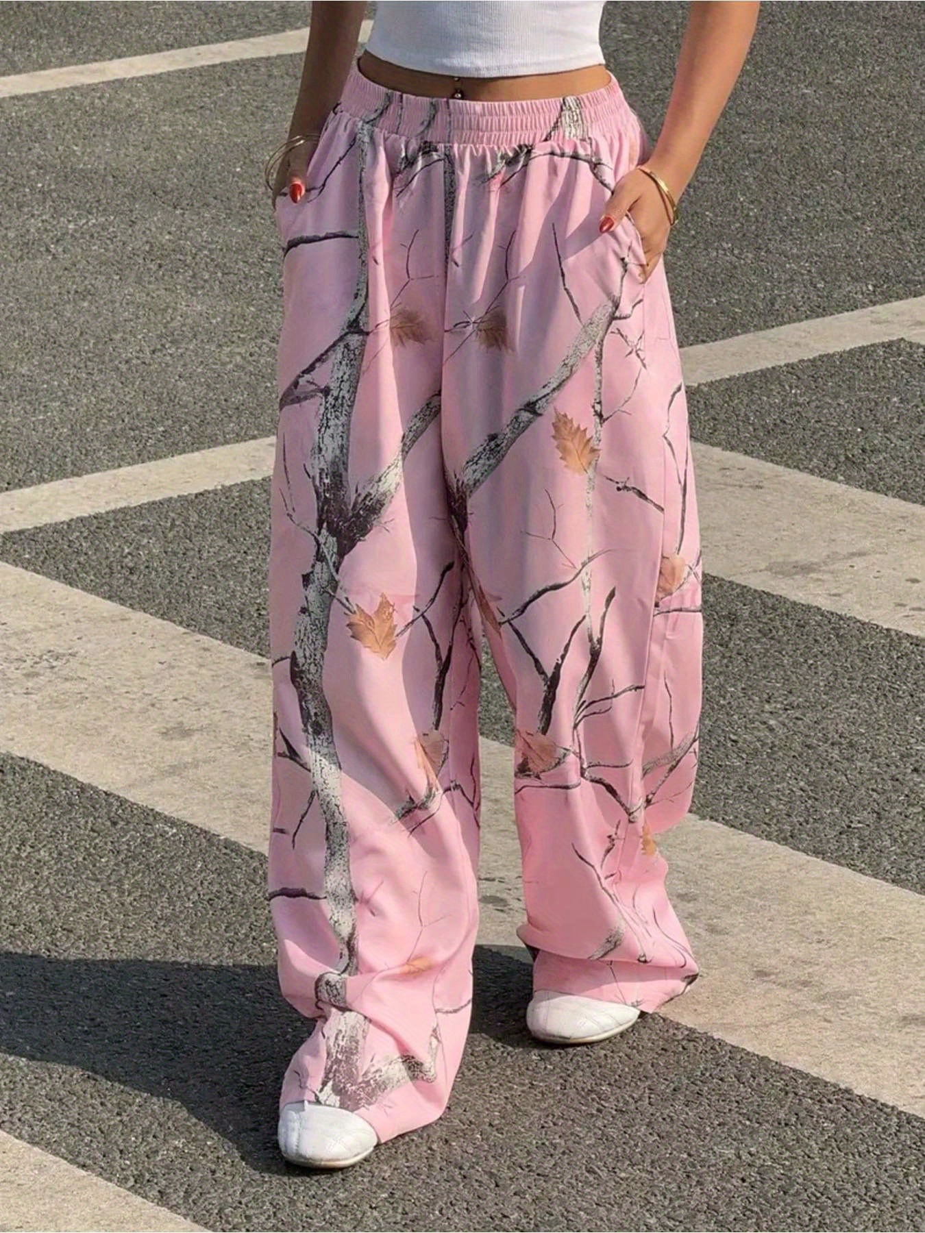 Ladies' Fashionable Casual Item - Pink Camouflage Leaf Print Wide-Leg Pants, Comfortable And Versatile, Loose Fit, Suitable for All Seasons