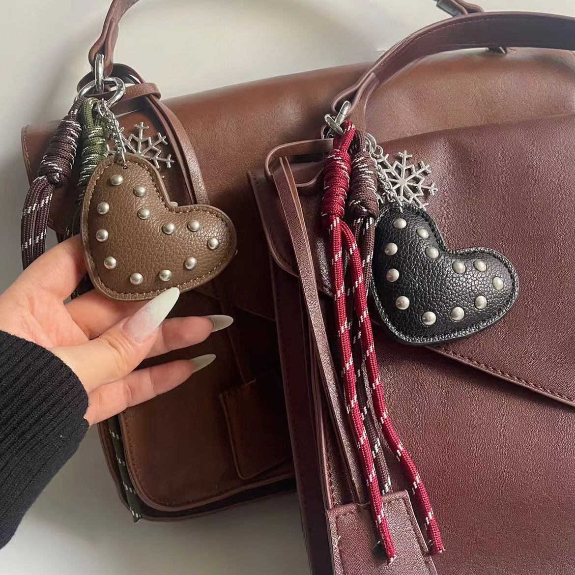 

Bohemian Style Rivet Heart Keychain With Diy Braided Accessory, Couple's Bag Charm, Phone Lanyard Strap, Wallet Decoration - Leather, Korean Style, Funny Accessories