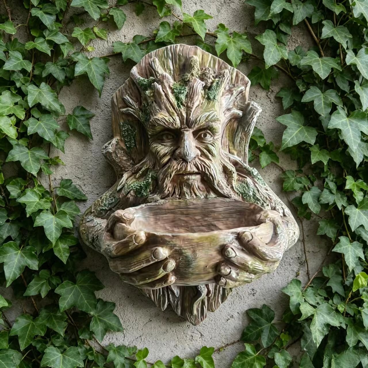 Image of Tree Spirit Bird Eater, Hand Drawn Resin Sculpture, Outdoor Weather Resistant Decoration, Suitable For Gardens, Courtyards, Lawns, And Backyards, Attracting , An Gift For Nature Enthusiasts