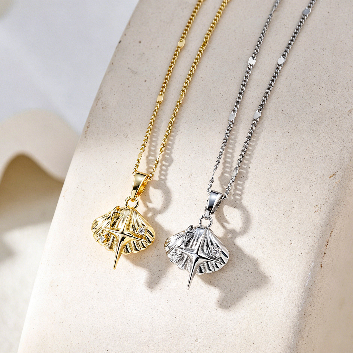 Premium Creative Starburst Pendant Necklace with Hand-Set Synthetic Zirconia