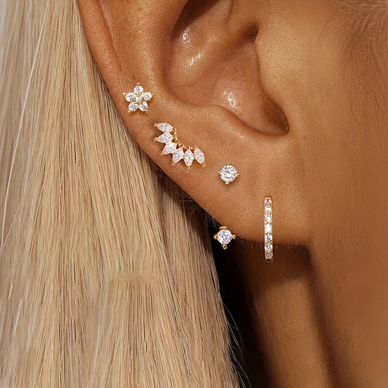 Image of 4pcs Flower Stud Earrings Set, Fashionable Stacking Earrings, Pierced Ear Jewelry For Women, For Parties And Daily Wear