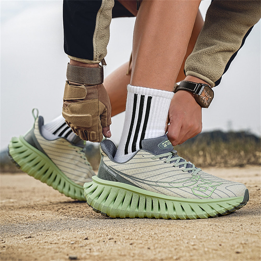 Carbon Plate Technology - Men's Road Running Shoes, Thick-Soled Casual Sneakers for Men, Comfortable and Breathable Fabric Upper, Cushioning and Shock-Absorbing MD Midsole, Slip-Resistant and Wear-Resistant Rubber Outsole, Low-Top Lace-Up Closure