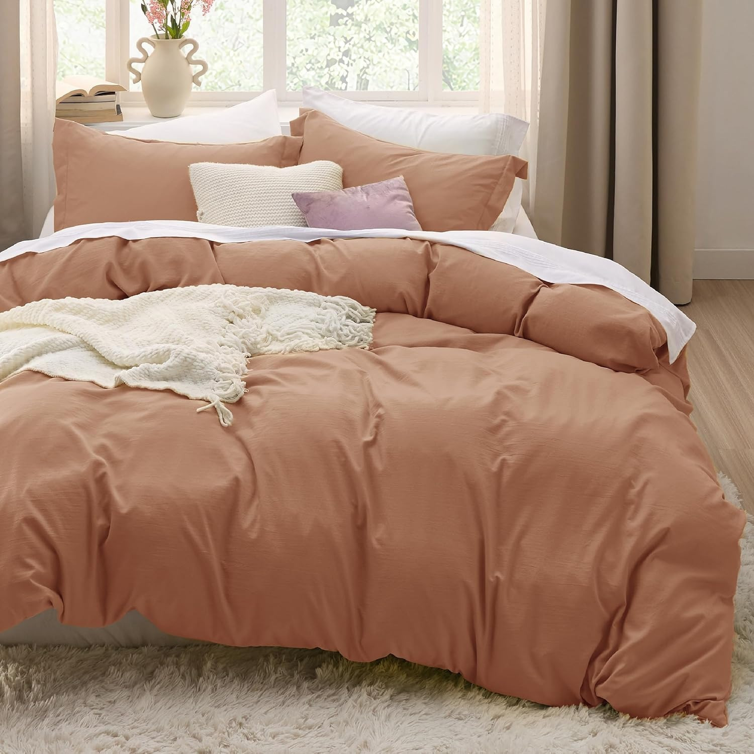 

Bedsure Home Furniture Duvet Cover - Soft Prewashed Duvet Cover Set, 2/ 3 Pieces, 1 Duvet Cover With Zipper Closure / 2 Pillow Shams, Comforter Not Included