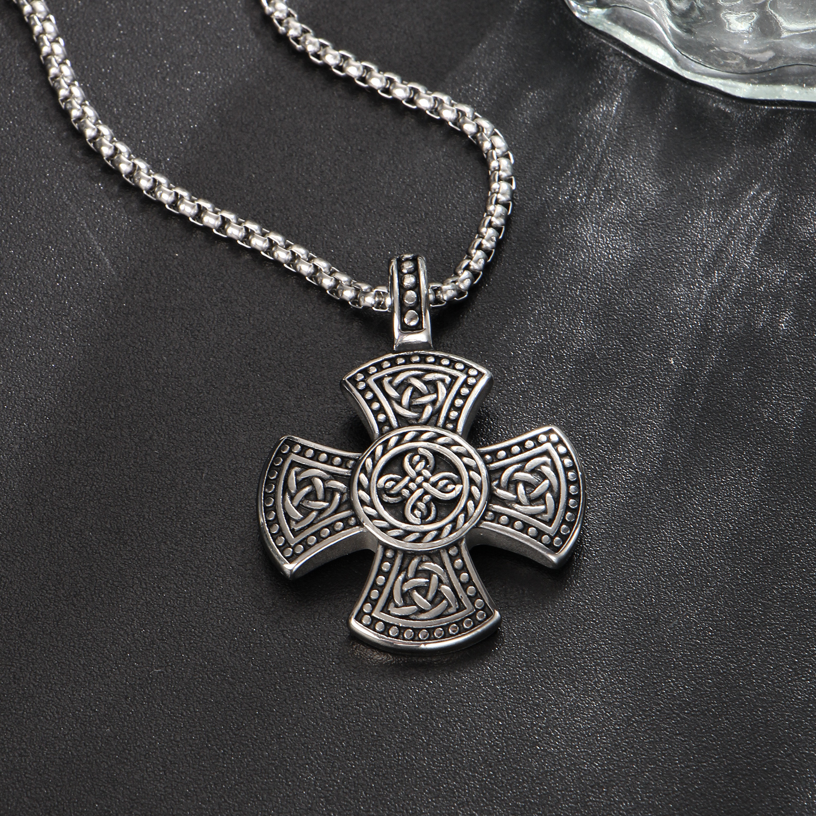 Men's Vintage Silvery Celtic Knot Cross Pendant Necklace