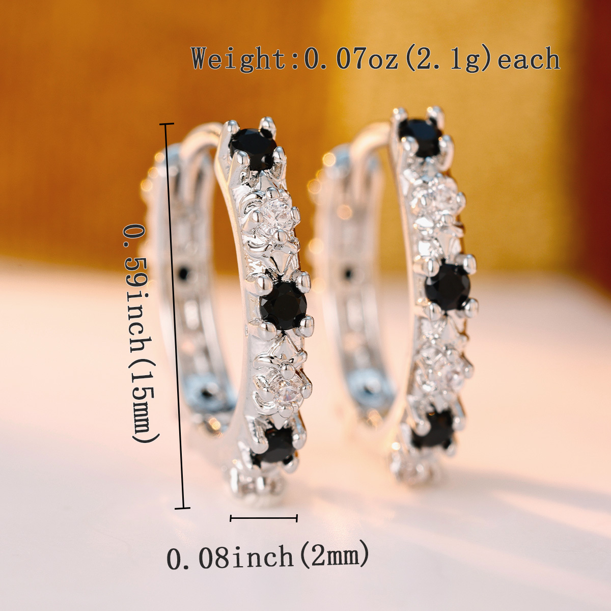 Women's Geometric Black and White Synthetic Zirconia Stud Earrings
