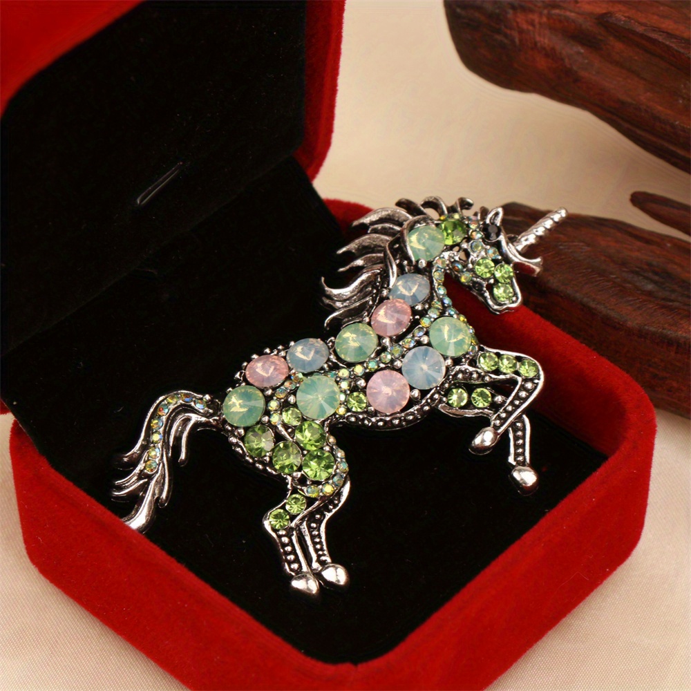Image of Baroque Luxury Beautiful Unicorn Animal Design Men Women Brooch Pin, Jewelry Additions, Wedding Holiday Party Couple Surprise Gift